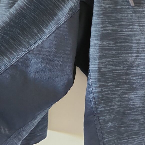 LULULEMON | T.H.E. Shorts 11" heathered Navy Sz XL - Picture 3 of 5